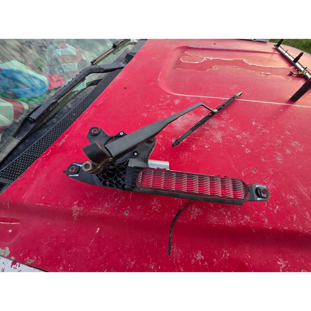 Valeo Rear Wiper Motor Assembly with 3rd Brake Light 2004 Ford Freestar